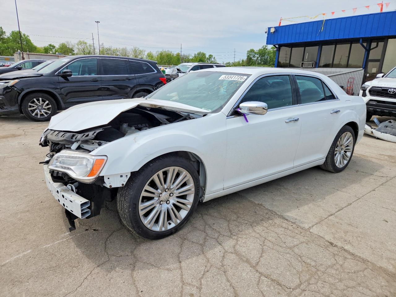 Salvage Chrysler 300 Image