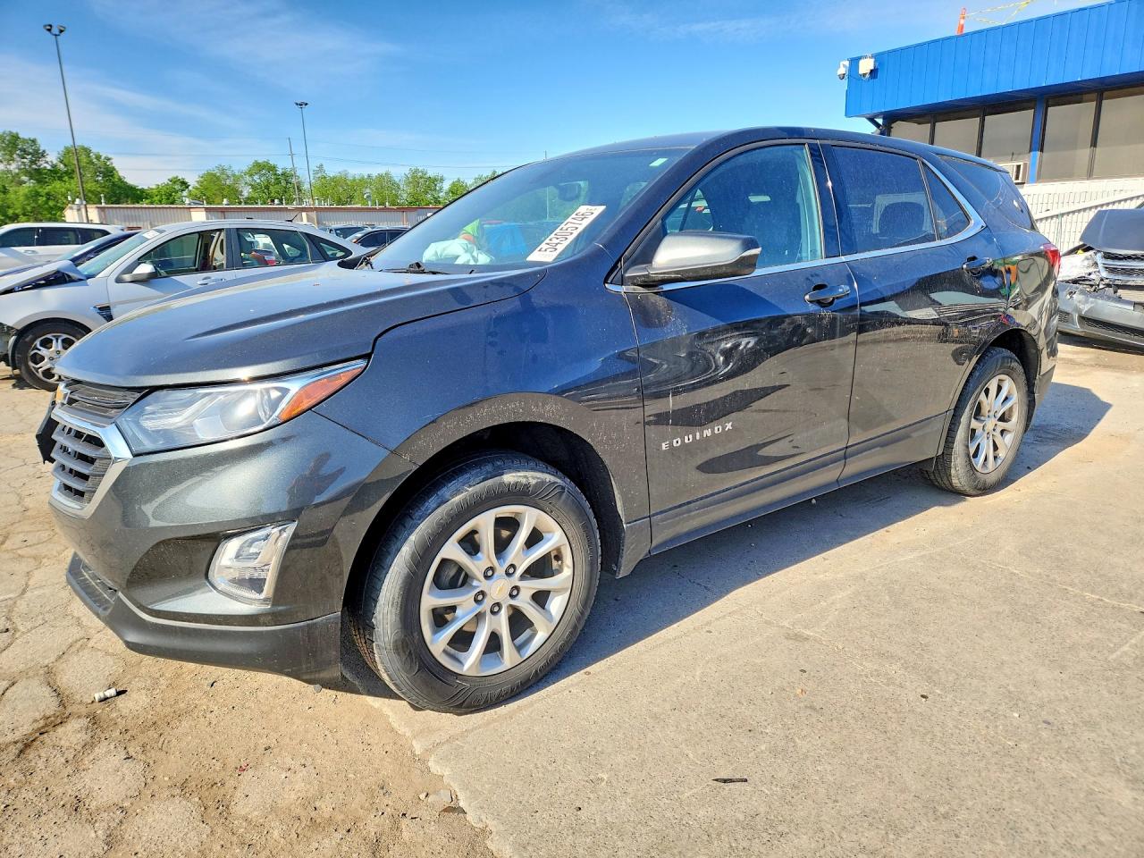 Salvage Chevrolet Equinox Image