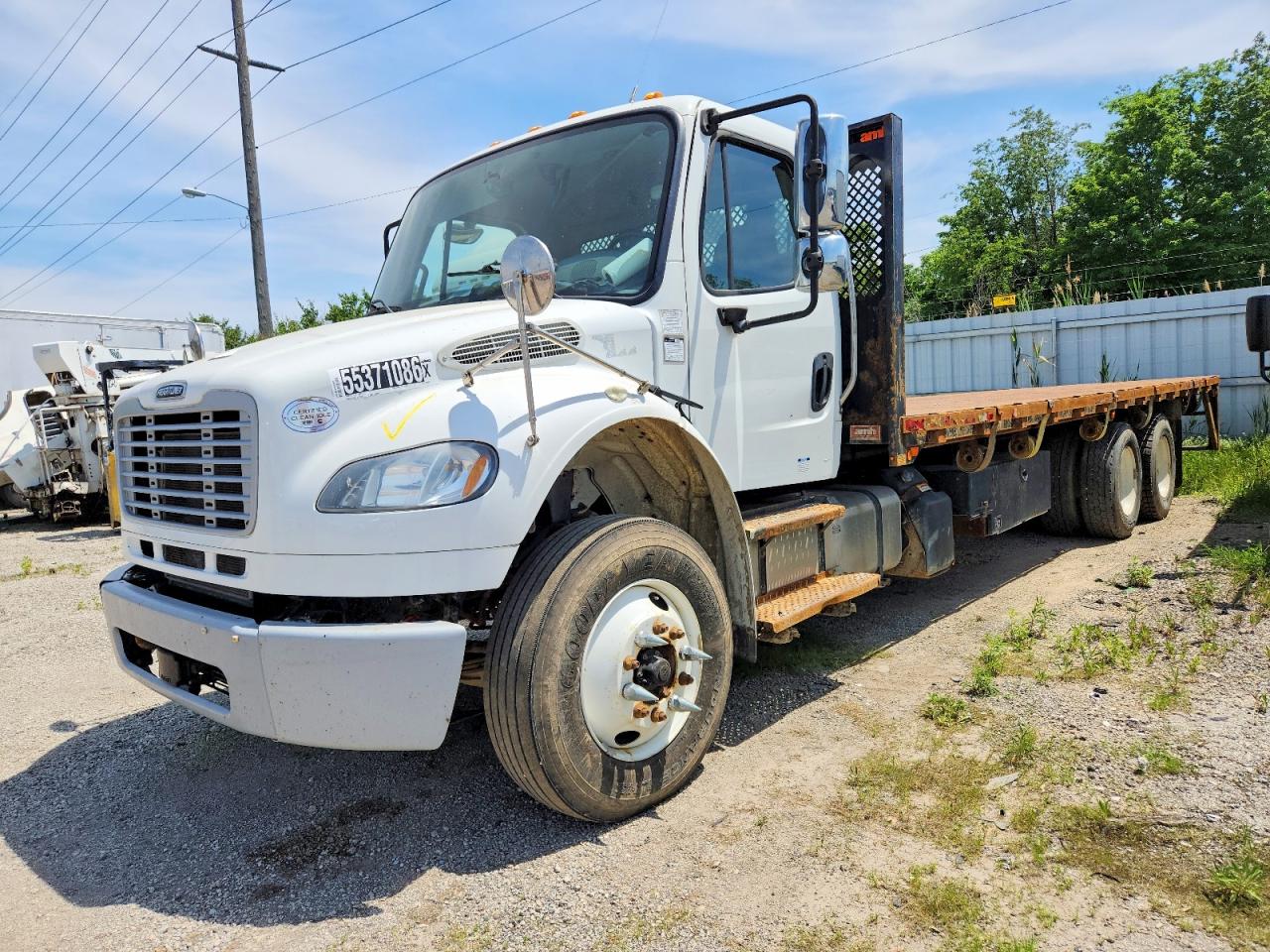 Freightliner M2