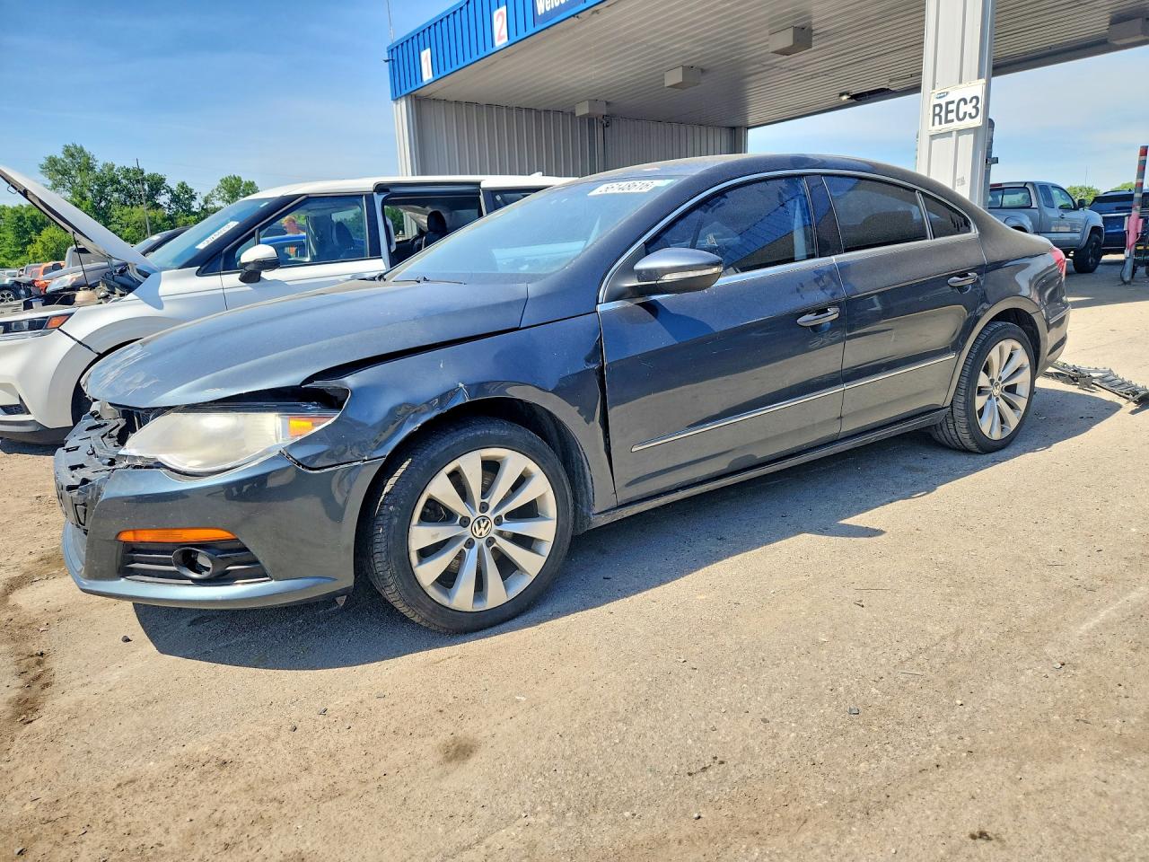 Salvage Volkswagen CC Image