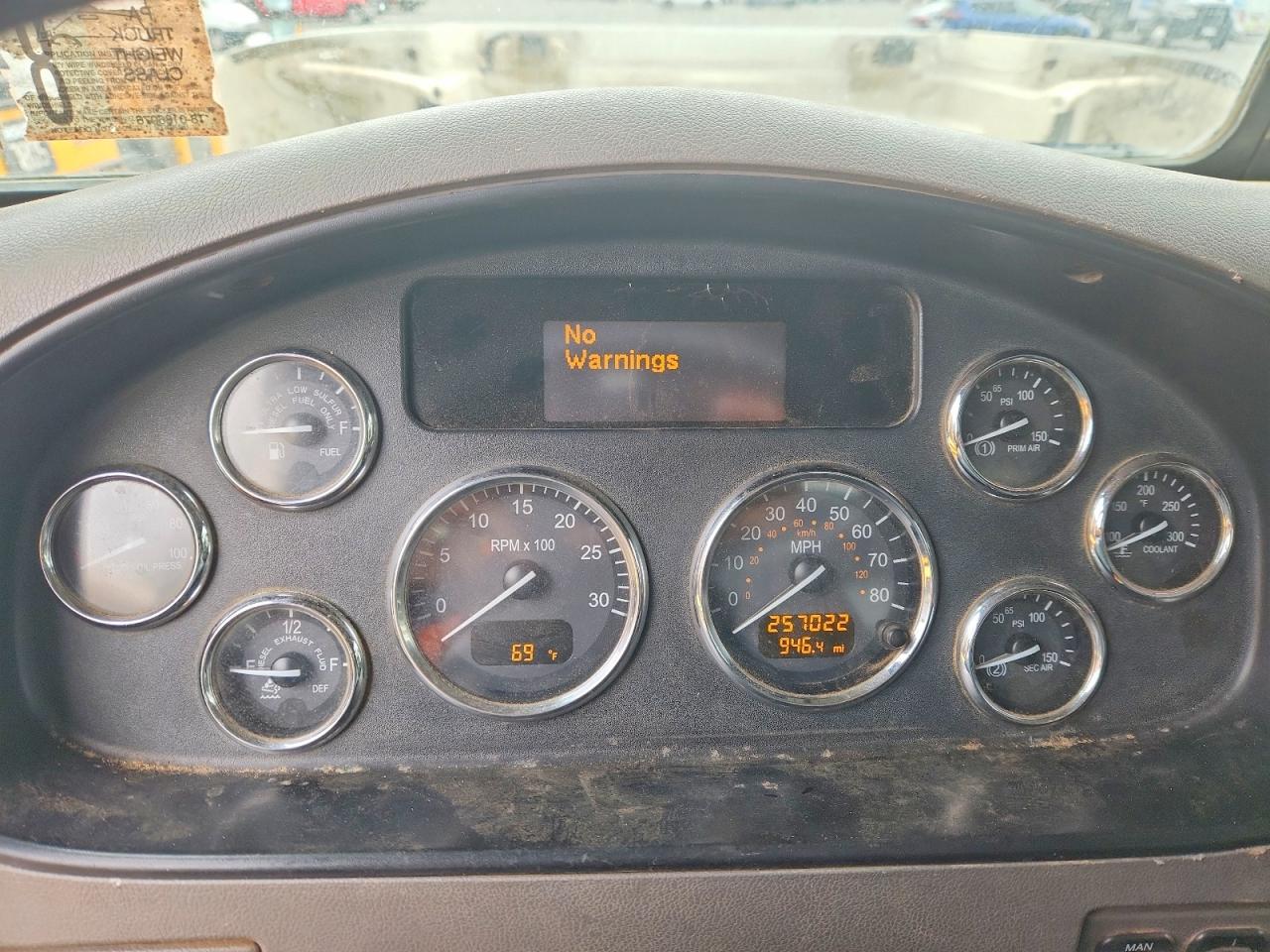 Peterbilt 337