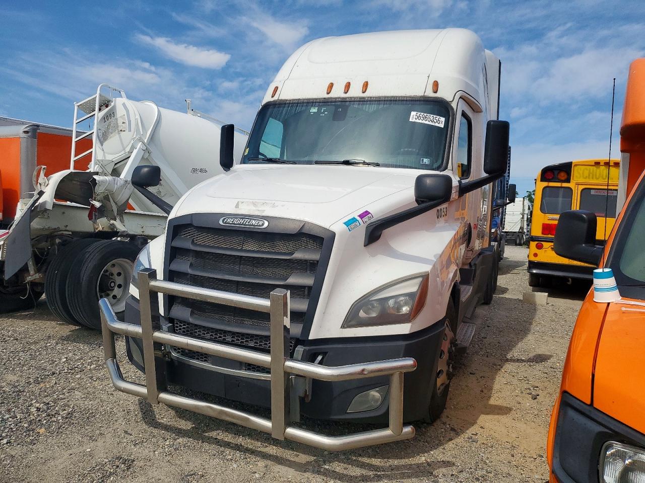 Freightliner Cascadia 126