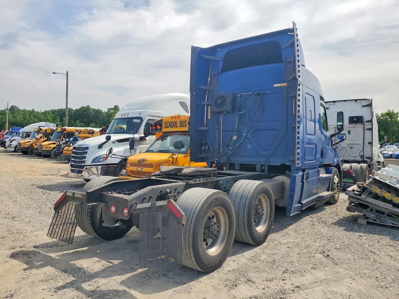 Freightliner Cascadia 116