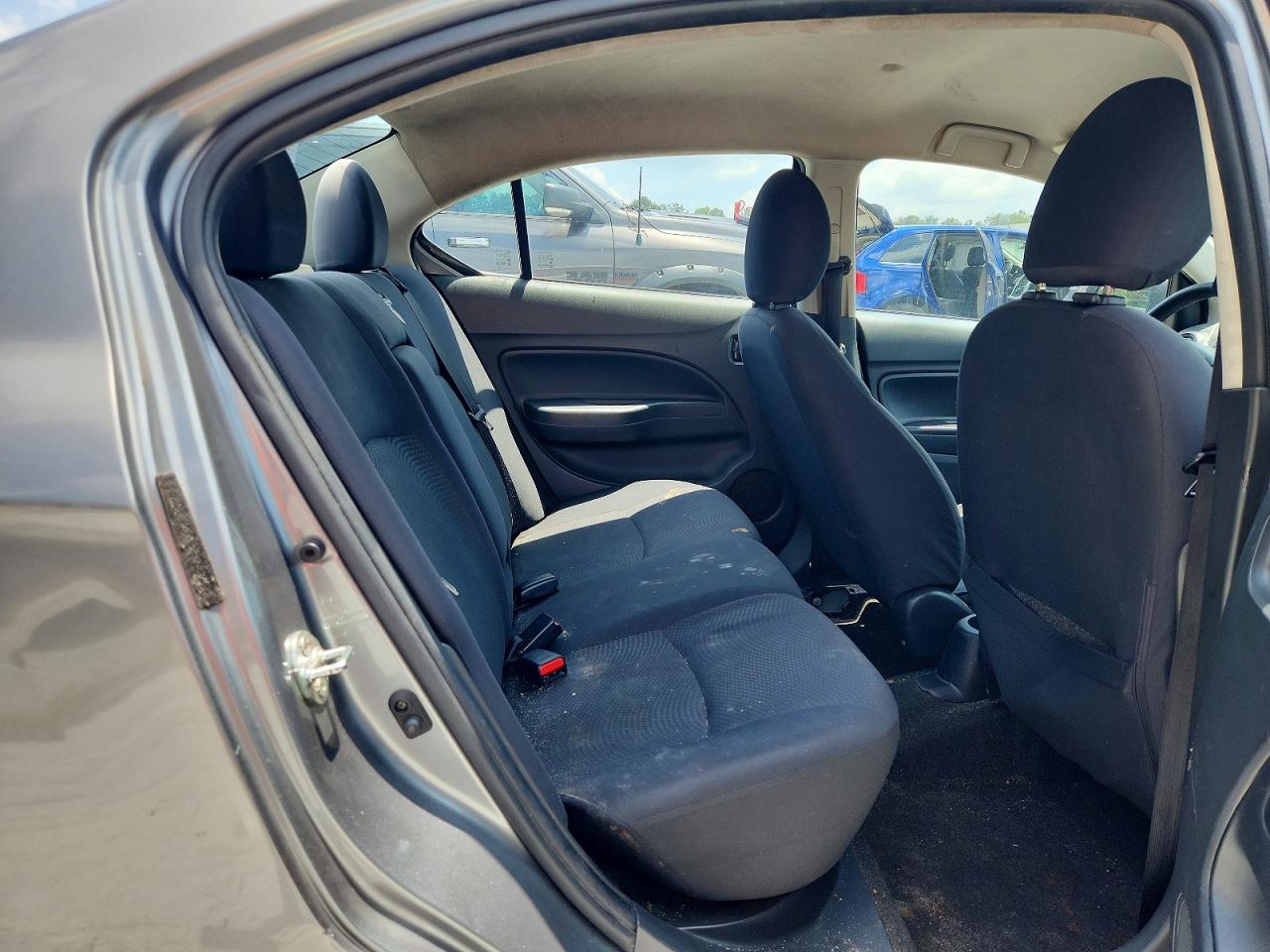 Mitsubishi Mirage G4 Es