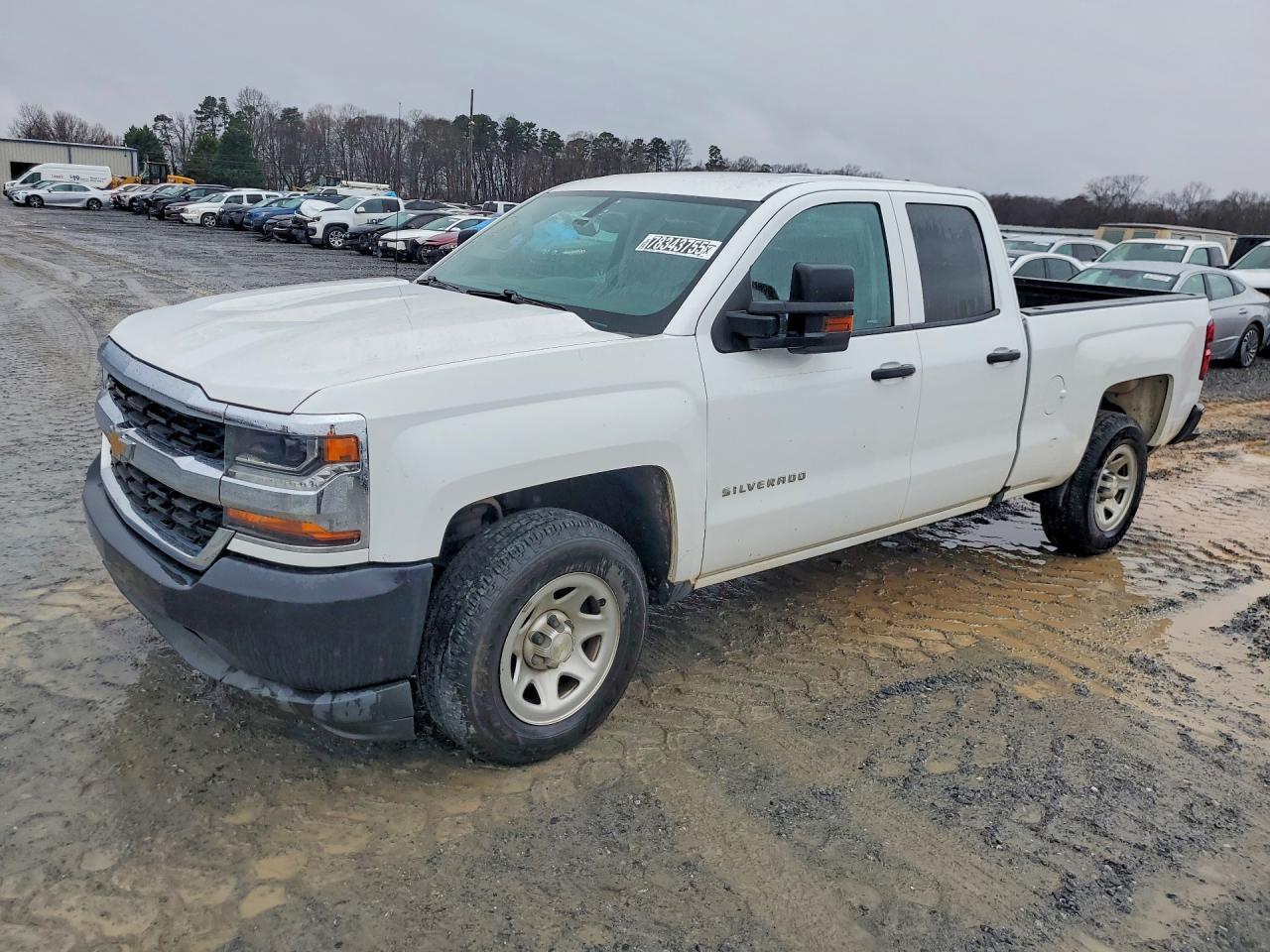 Salvage Chevrolet Silverado Image