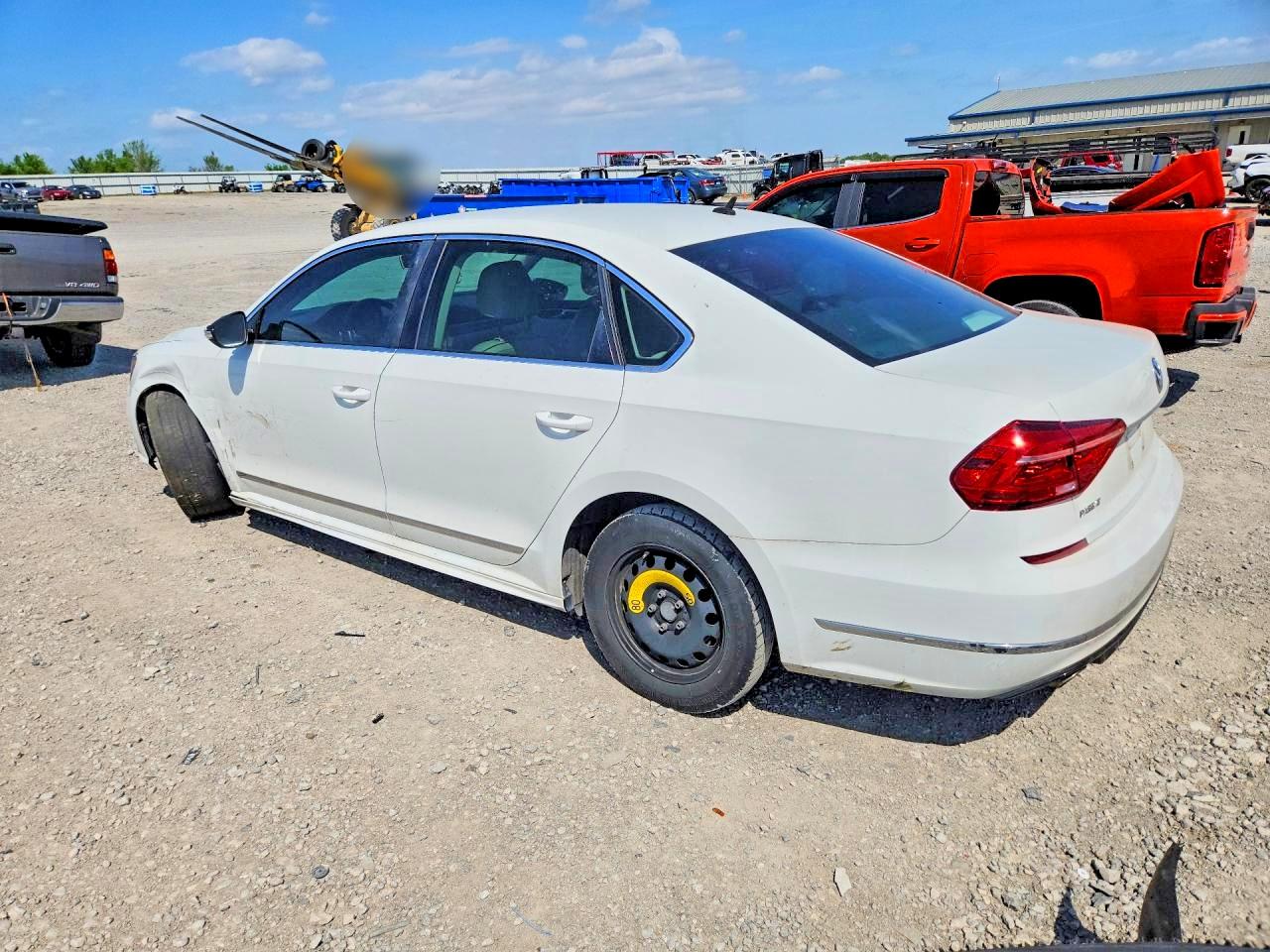 Volkswagen Passat S