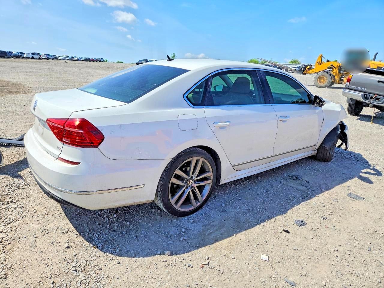 Volkswagen Passat S