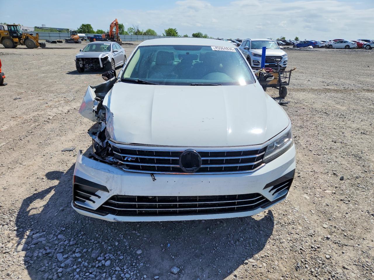 Volkswagen Passat S