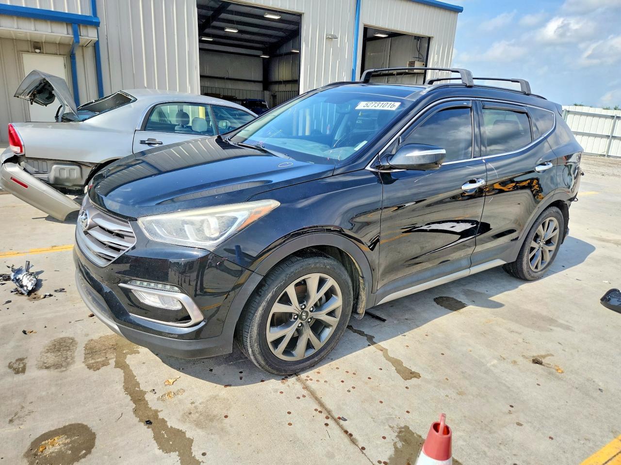 Salvage Hyundai SANTA FE Image