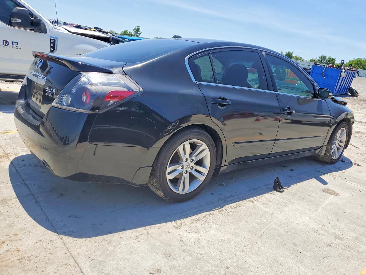 Nissan Altima Sr