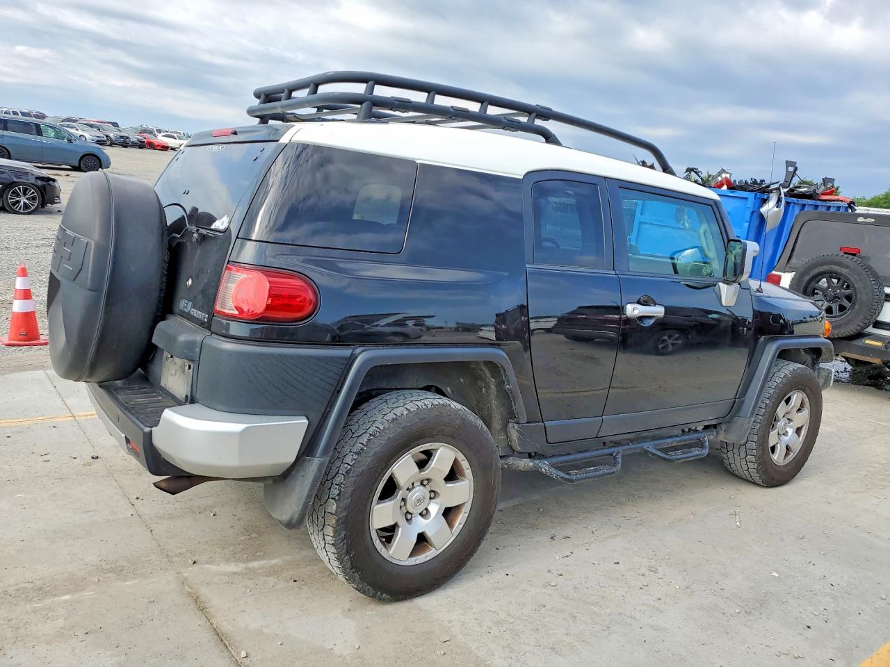 Toyota FJ Cruiser Base
