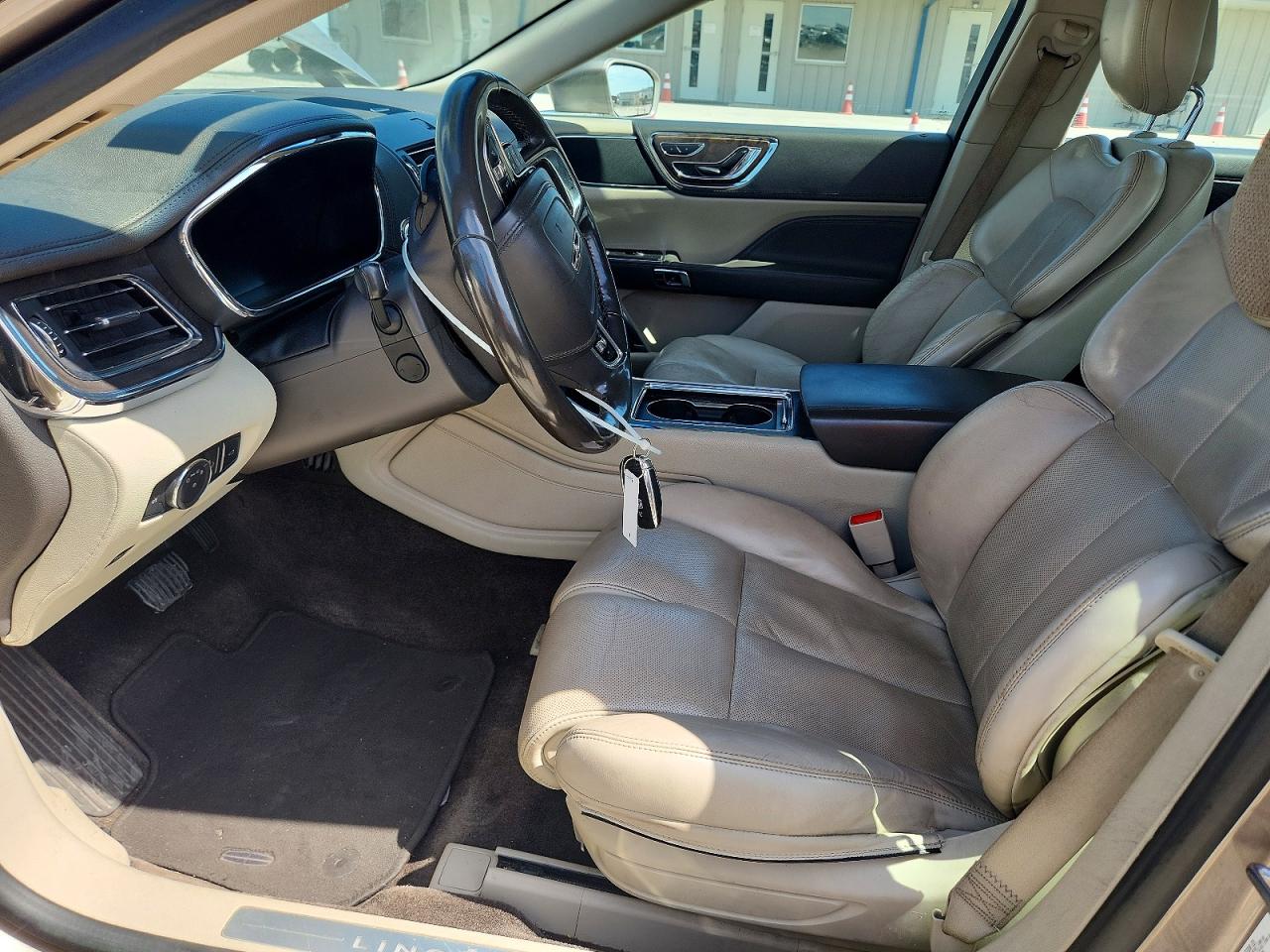 Lincoln Continental Select