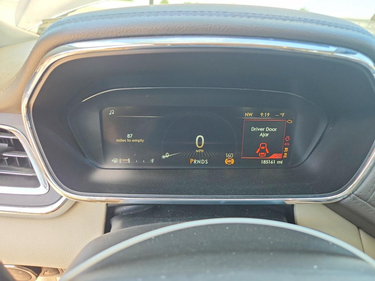 Lincoln Continental Select