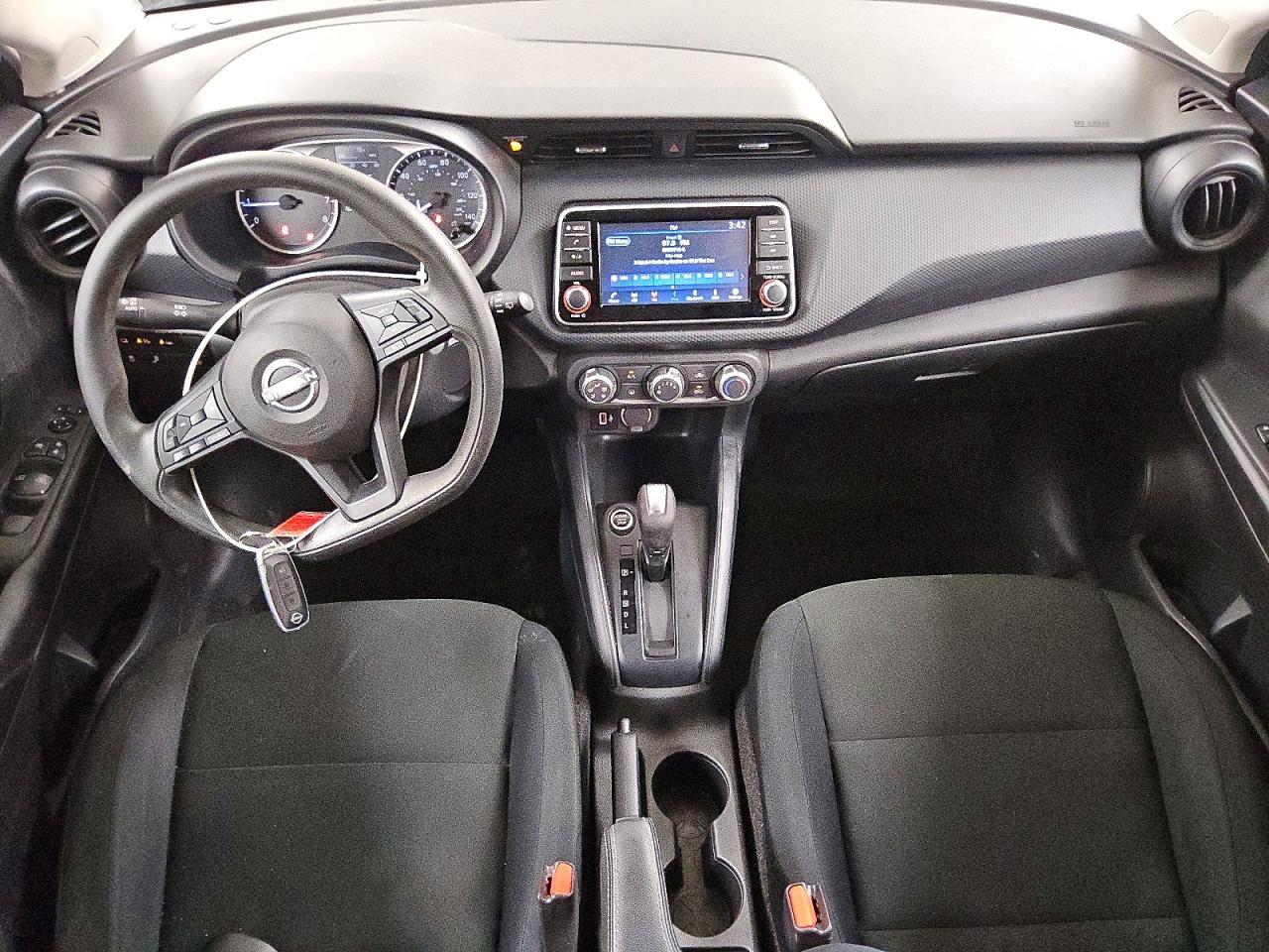 Nissan Kicks S