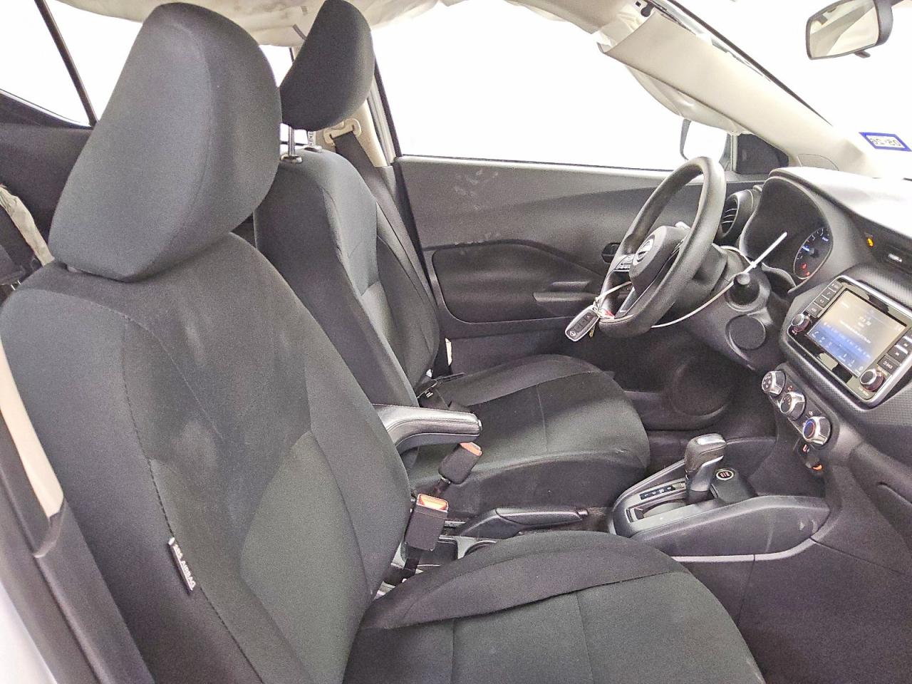 Nissan Kicks S