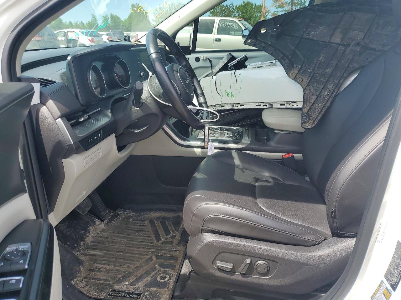 Kia Carnival Lx