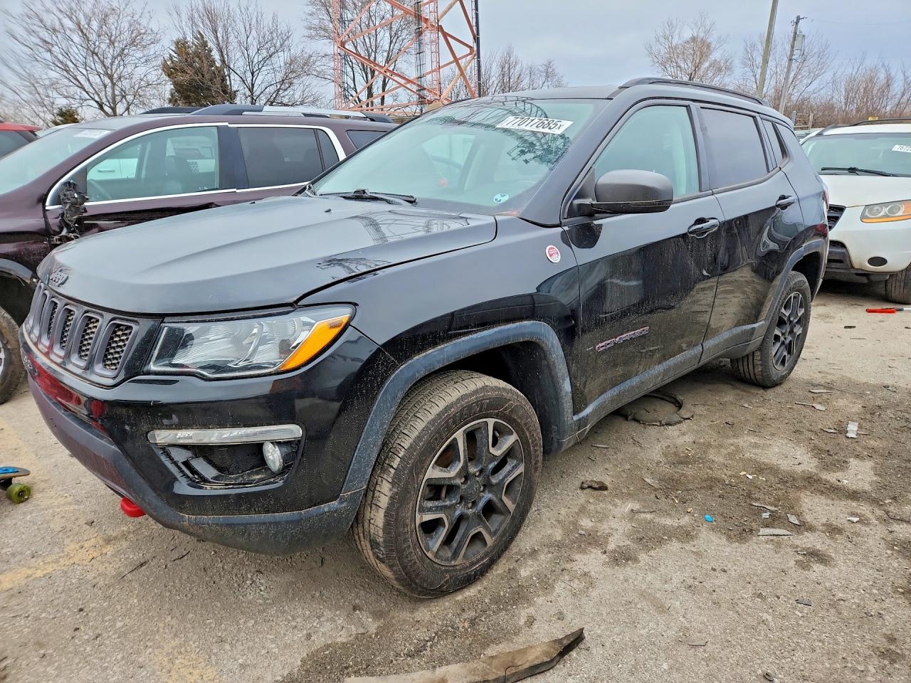 Salvage Jeep Compass Image