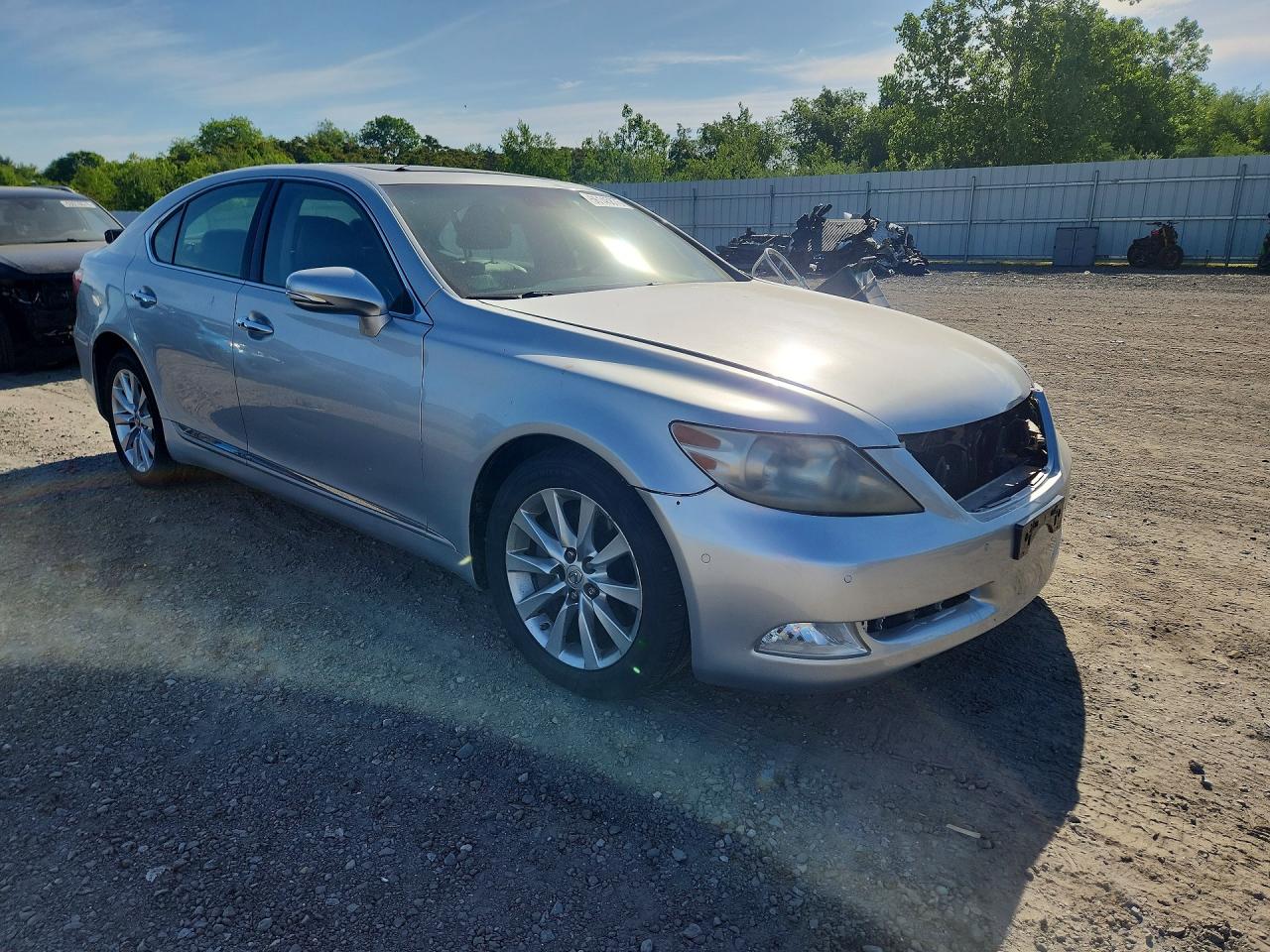Lexus LS 460