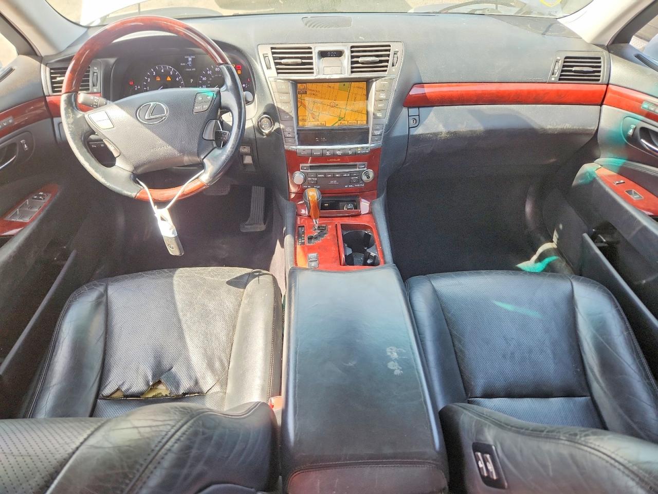 Lexus LS 460