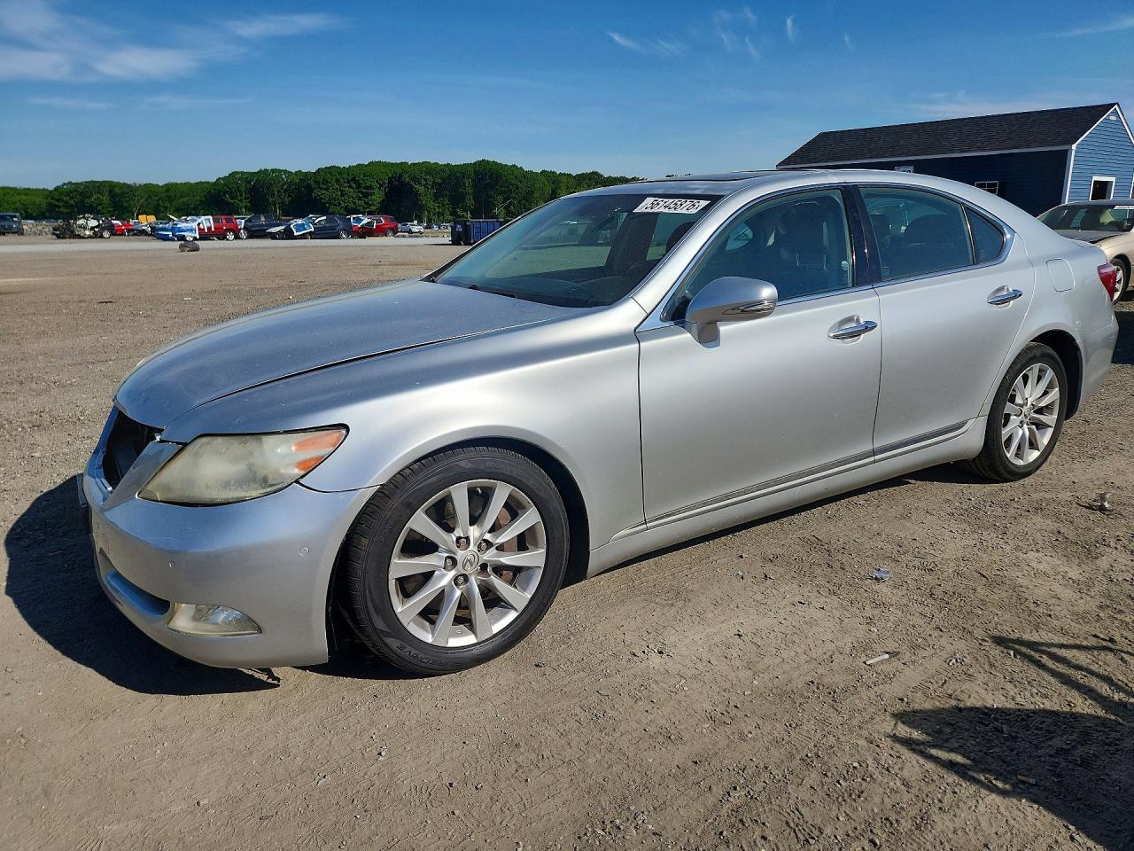 Salvage Lexus LS Image