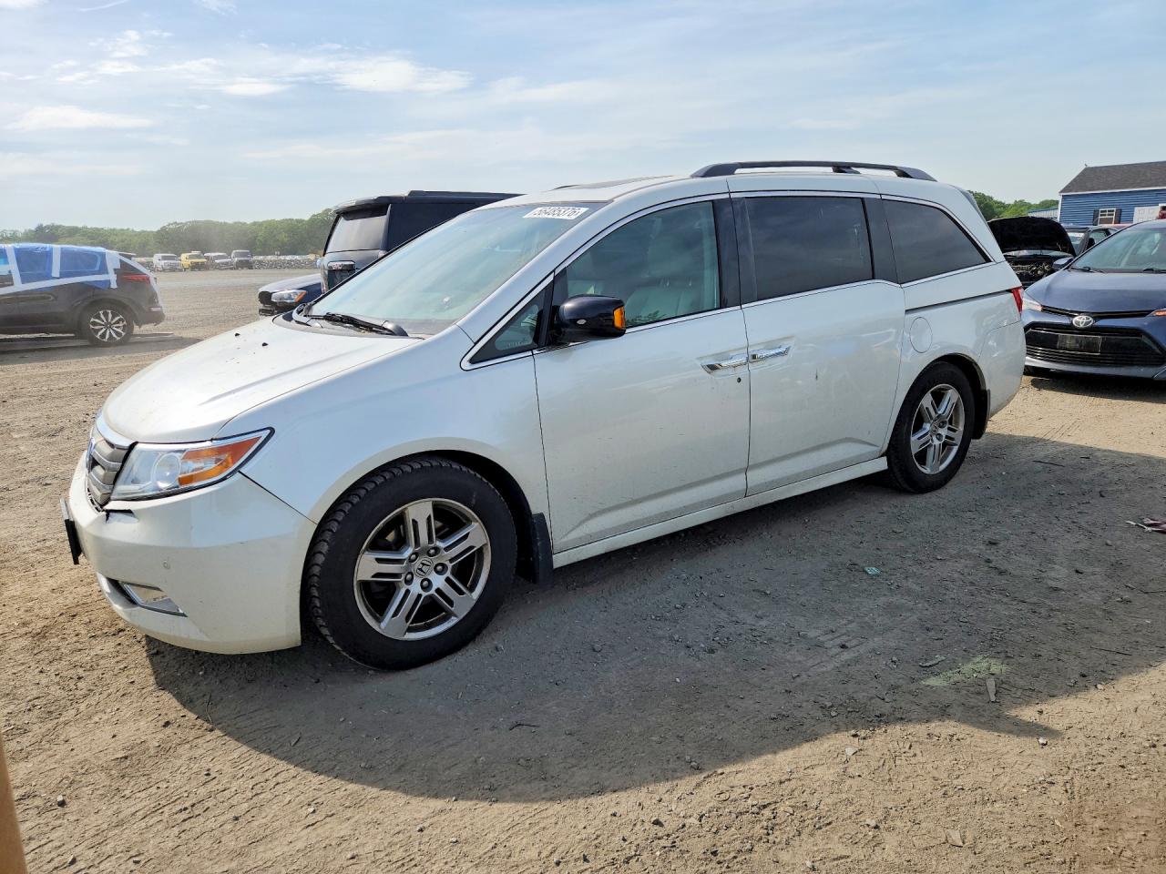 Salvage Honda Odyssey Image