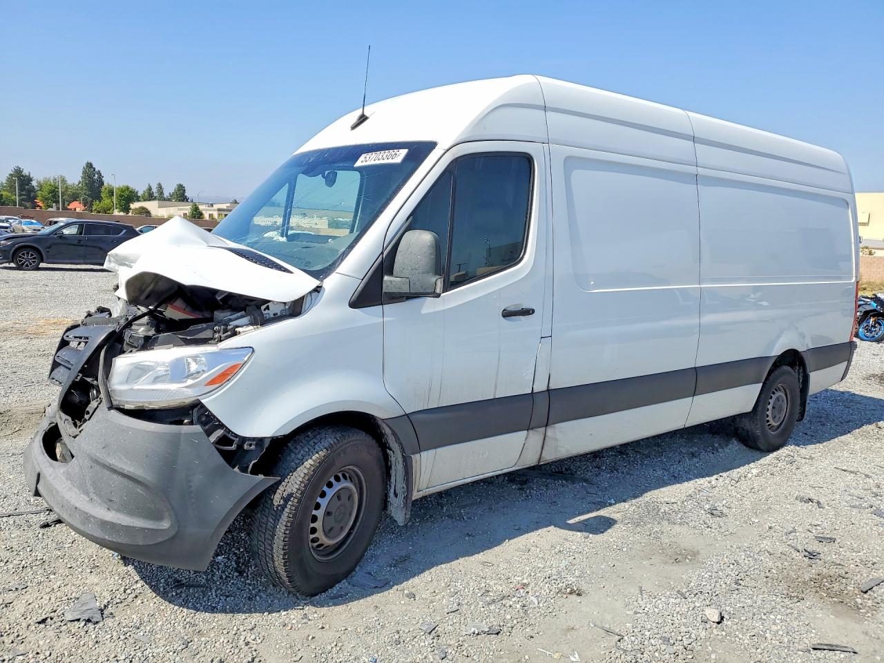 Salvage Mercedes-Benz Sprinter Image
