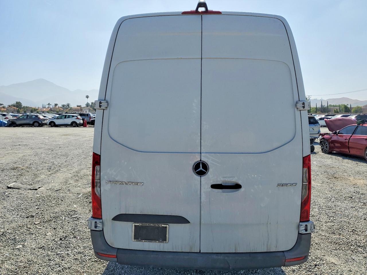 Mercedes-Benz Sprinter 2500