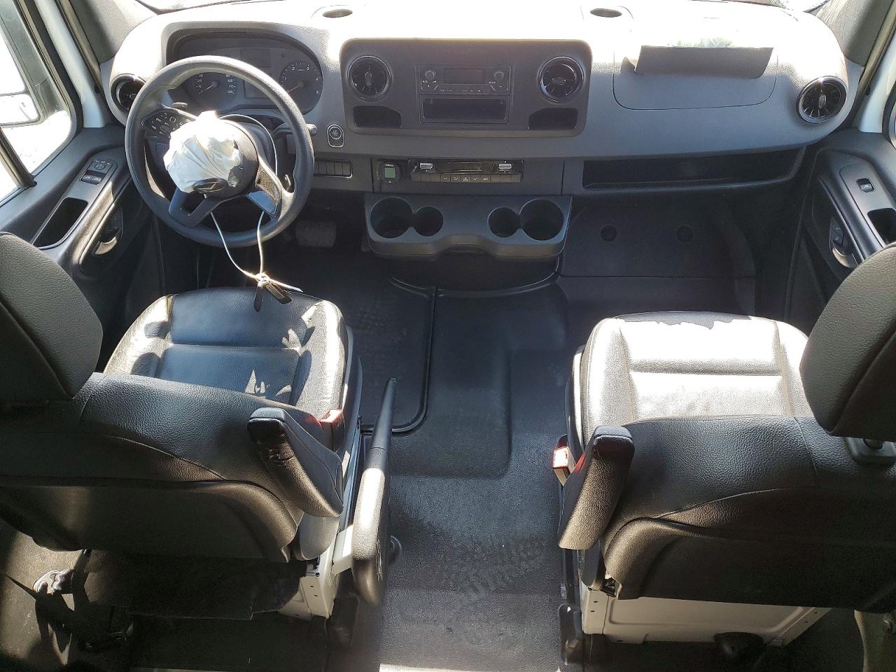 Mercedes-Benz Sprinter 2500
