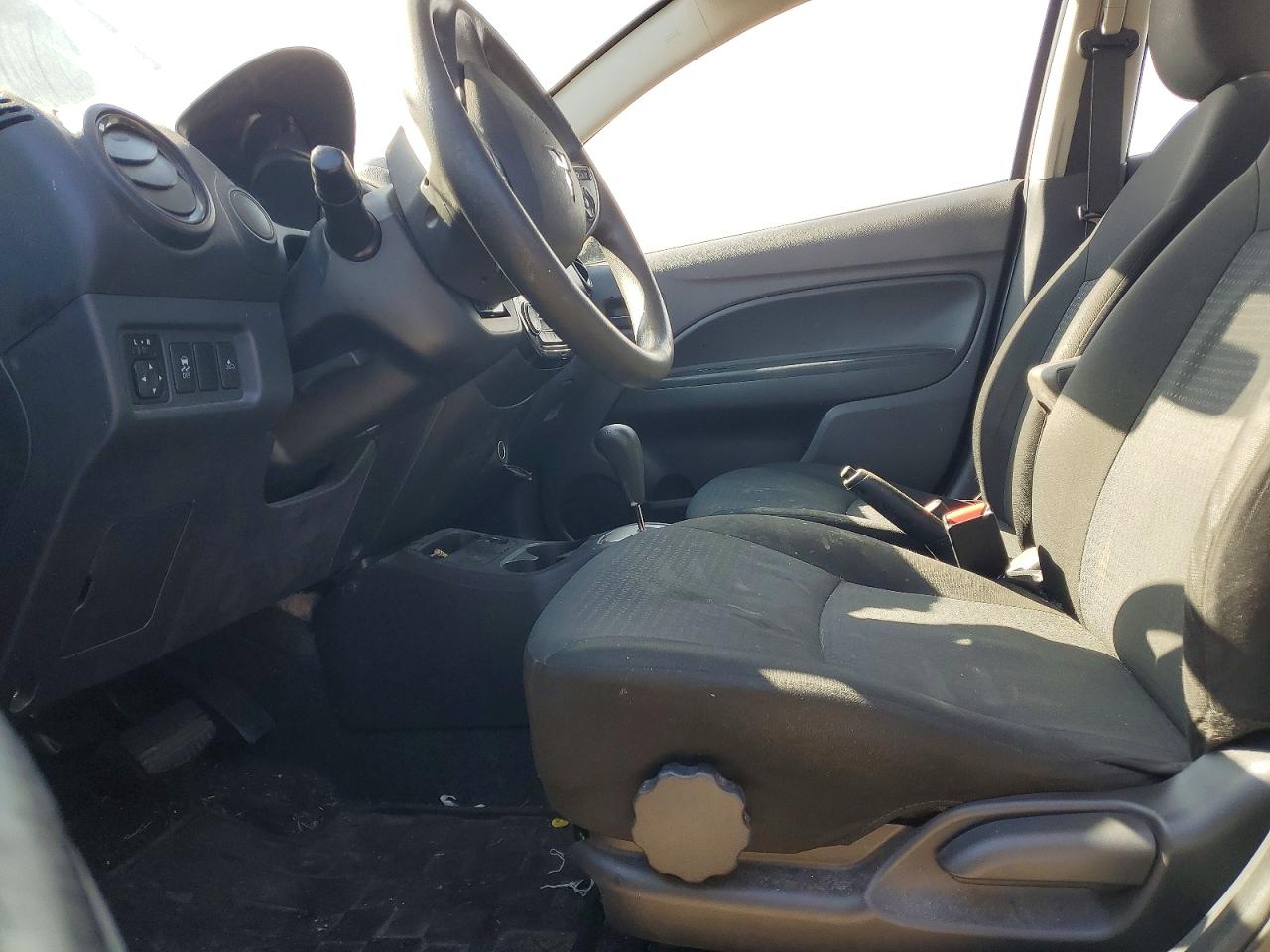 Mitsubishi Mirage G4 Es