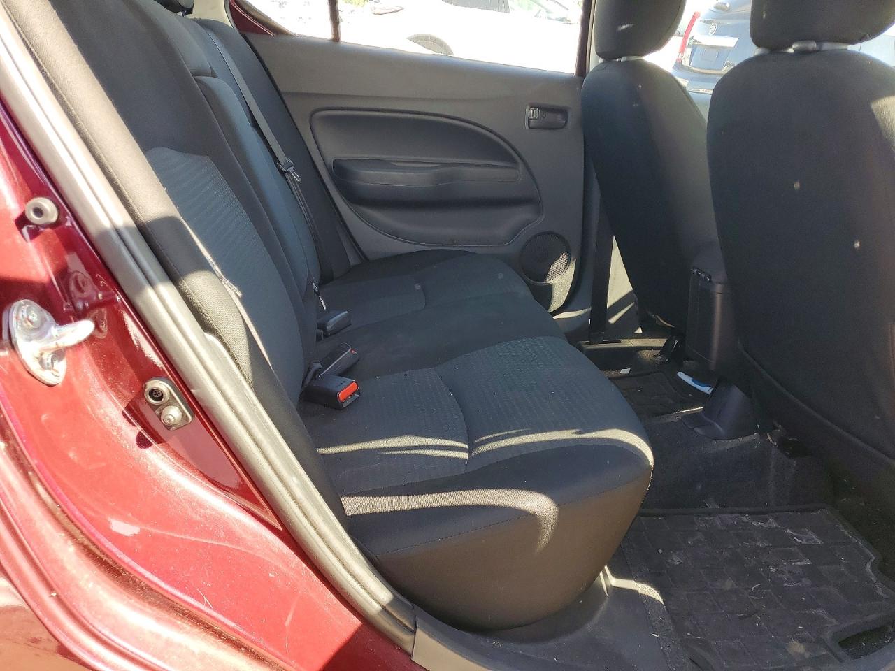 Mitsubishi Mirage G4 Es