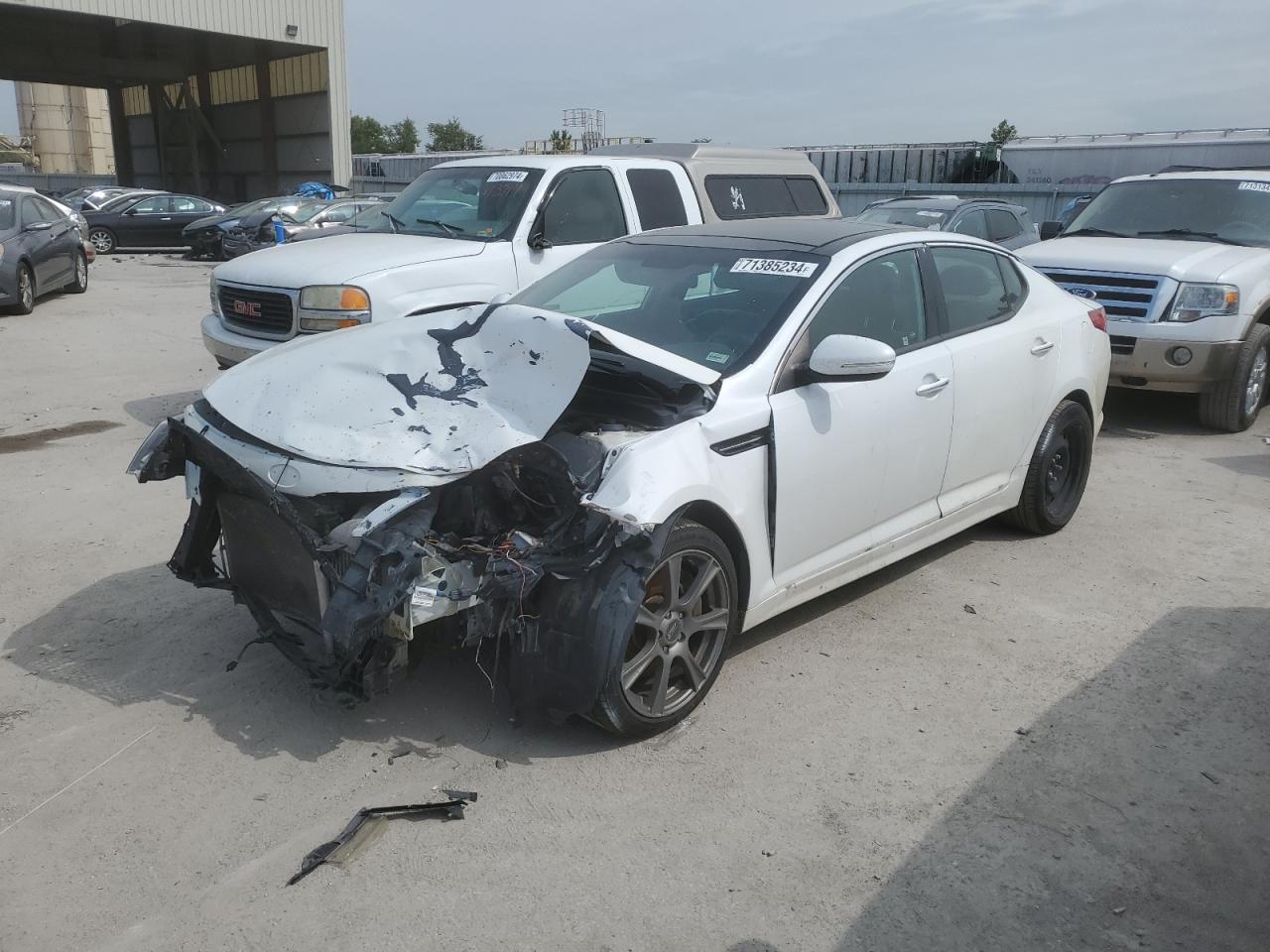 Salvage Kia Optima Image