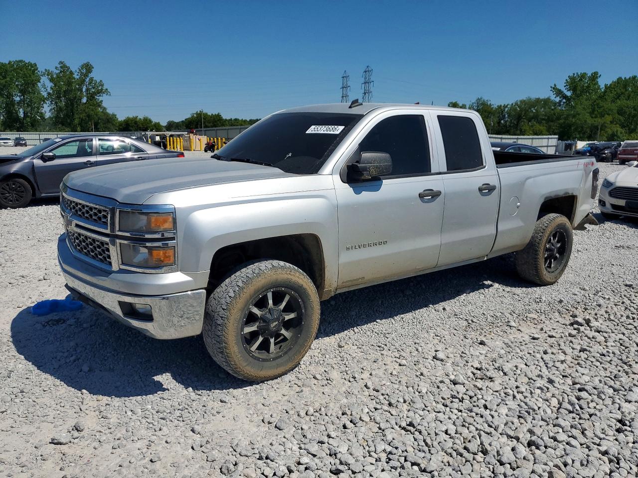 Salvage Chevrolet Silverado Image