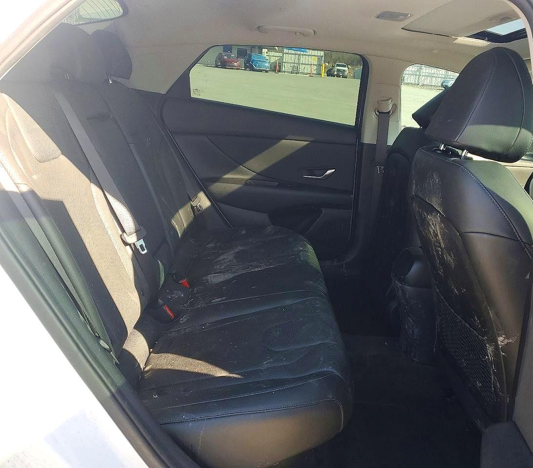 Hyundai ELANTRA Limited