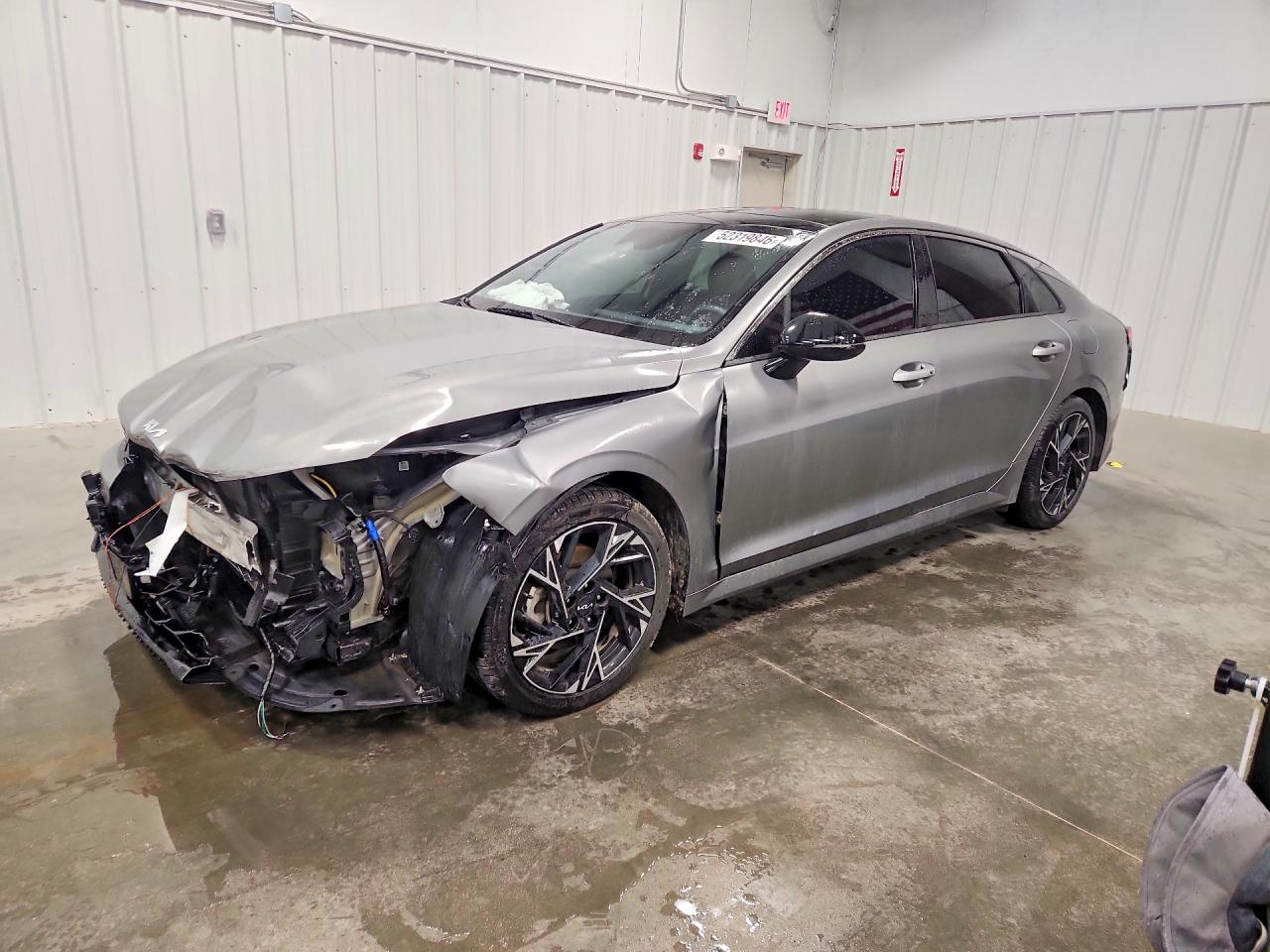 Salvage Kia K5 Image