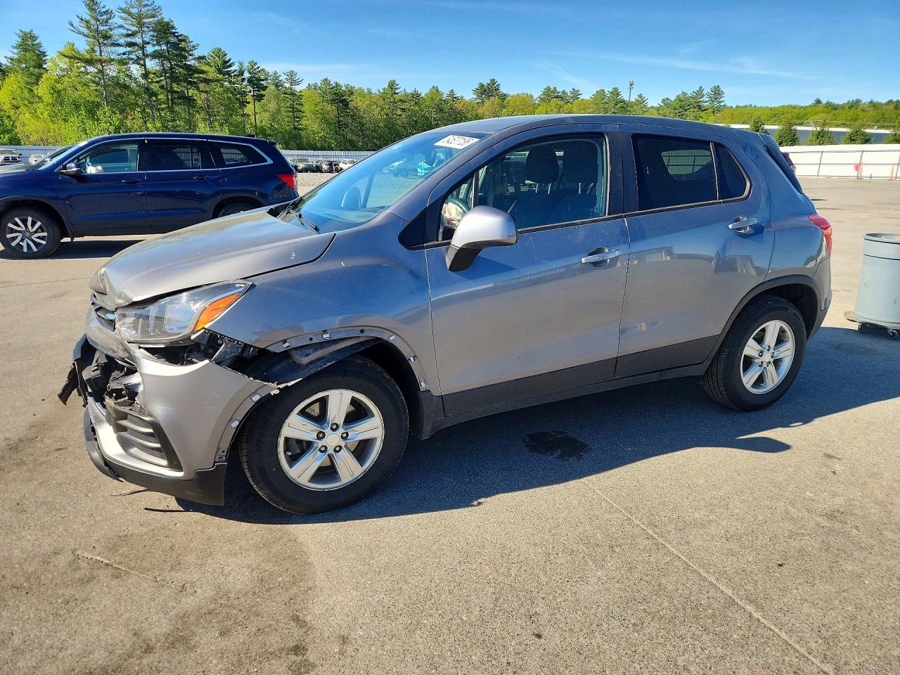 Salvage Chevrolet Trax Image