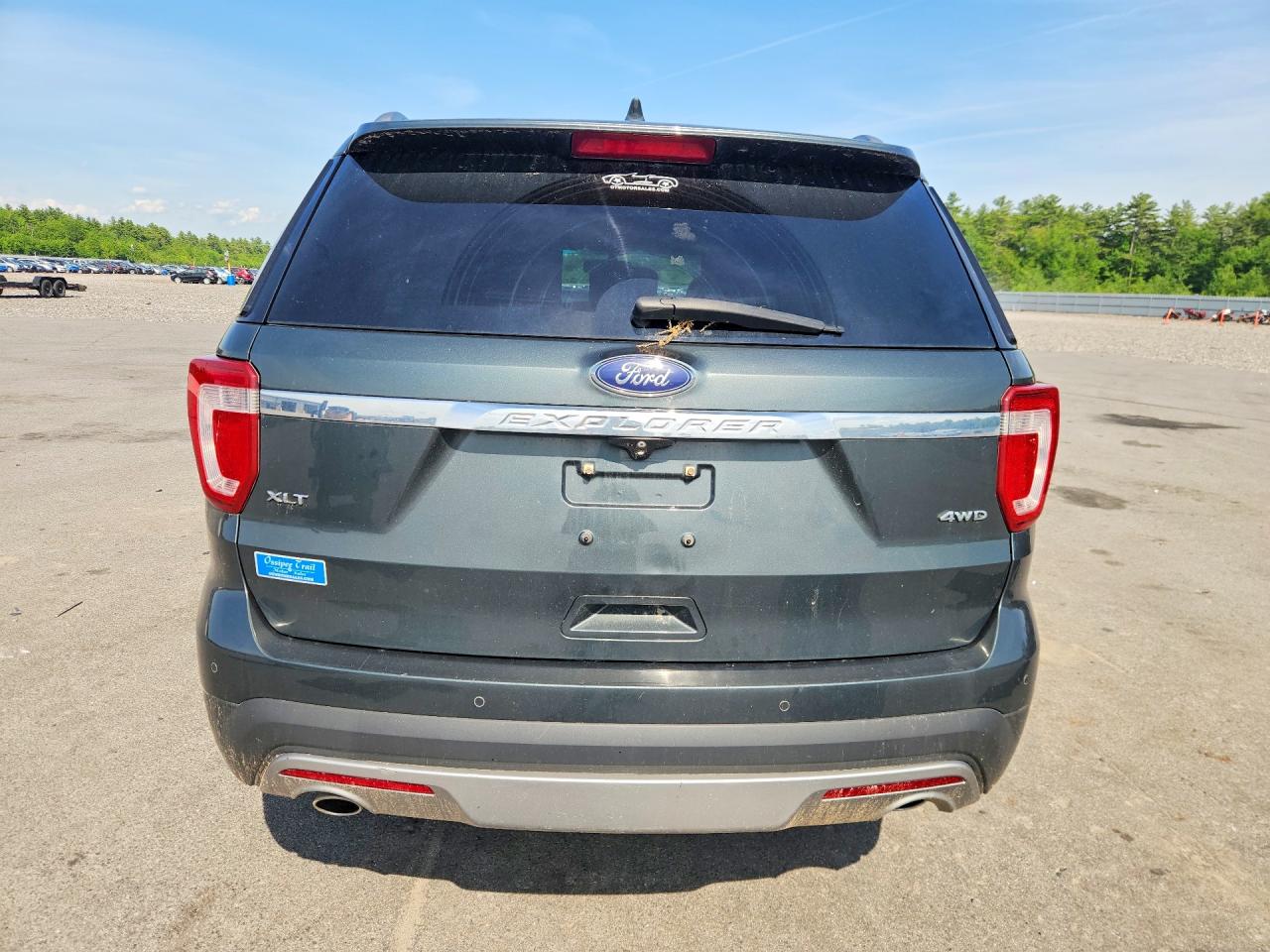 Ford Explorer Xlt