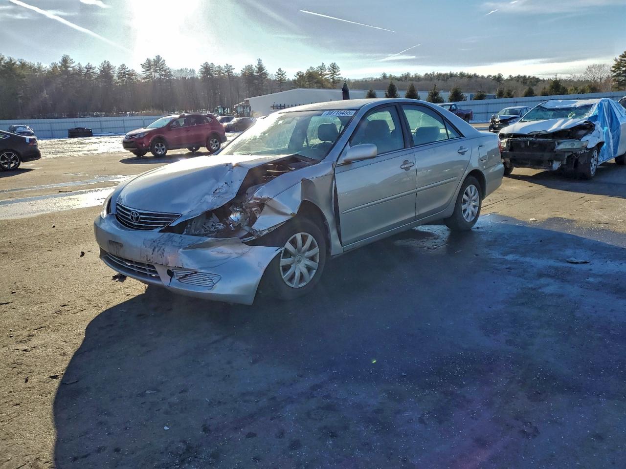 Salvage Toyota Camry Image