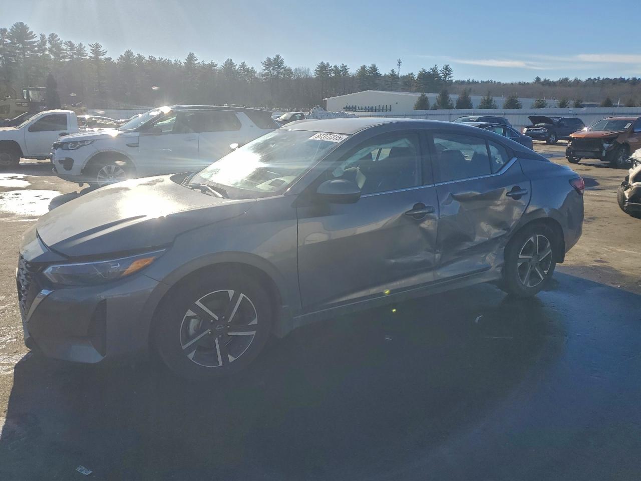 Salvage Nissan Sentra Image