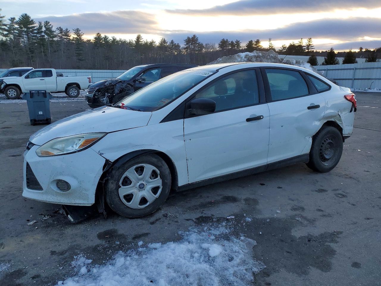 Salvage Ford Focus Image