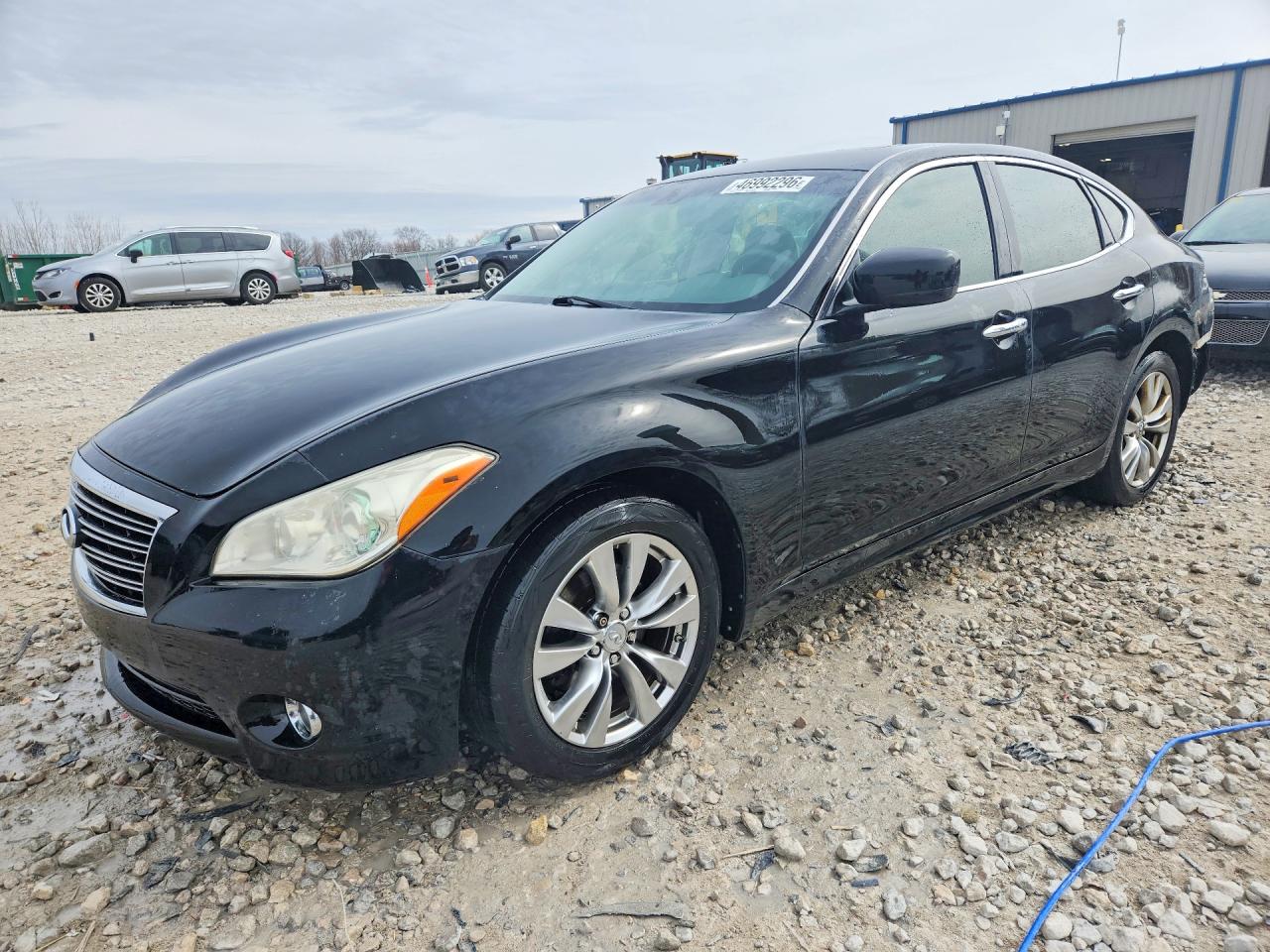Salvage INFINITI M37 Image