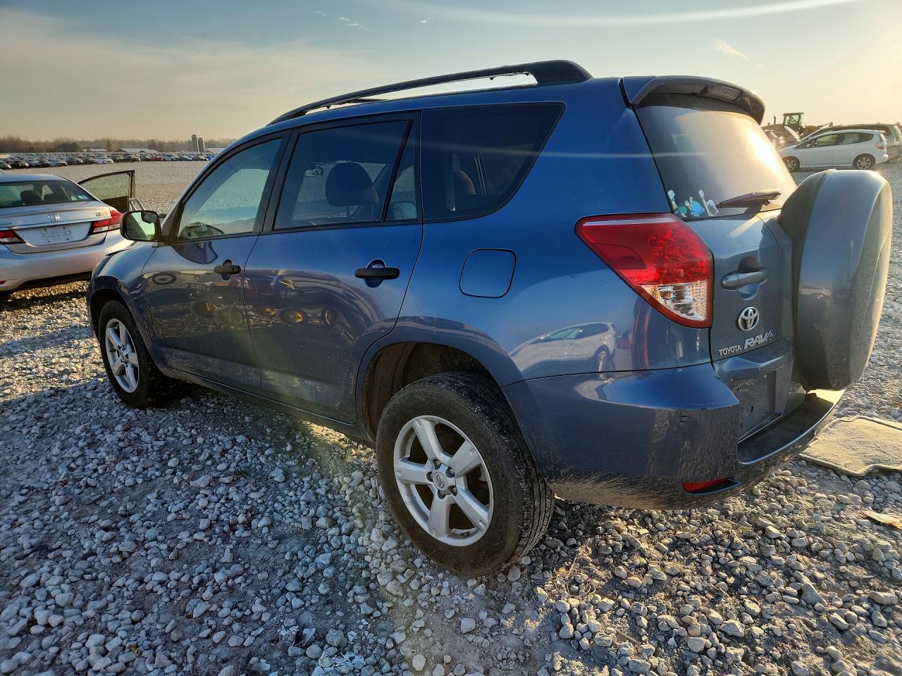 Toyota RAV4 Base
