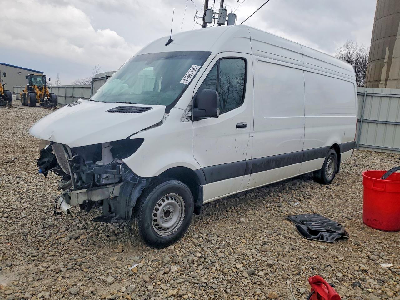 Salvage Mercedes-Benz Sprinter Image