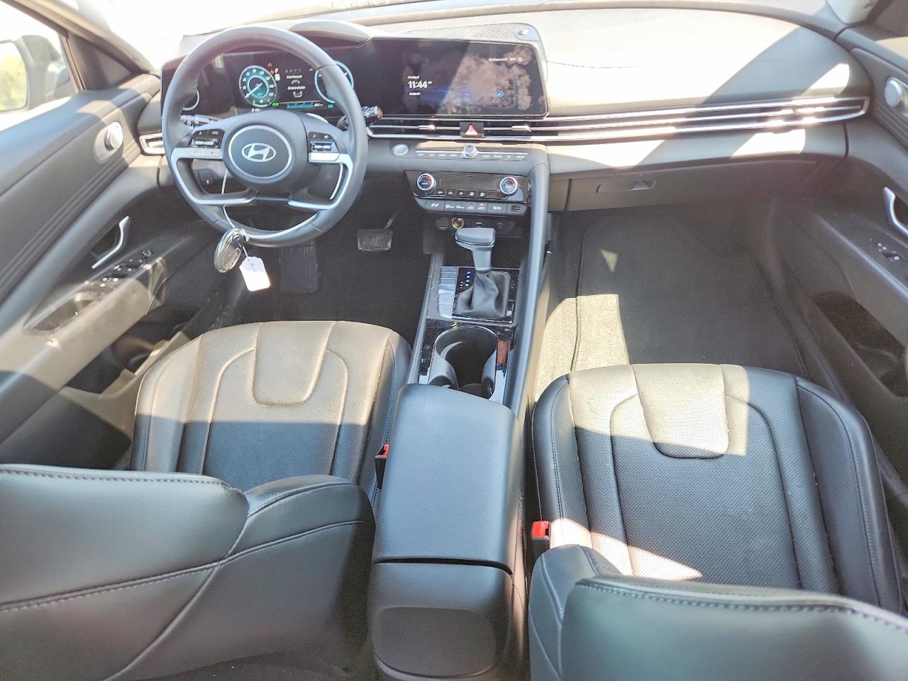 Hyundai ELANTRA Limited