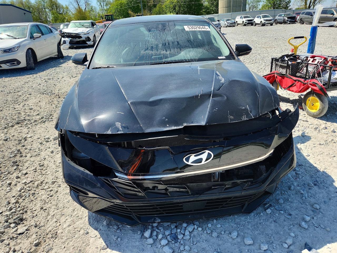 Hyundai ELANTRA Limited