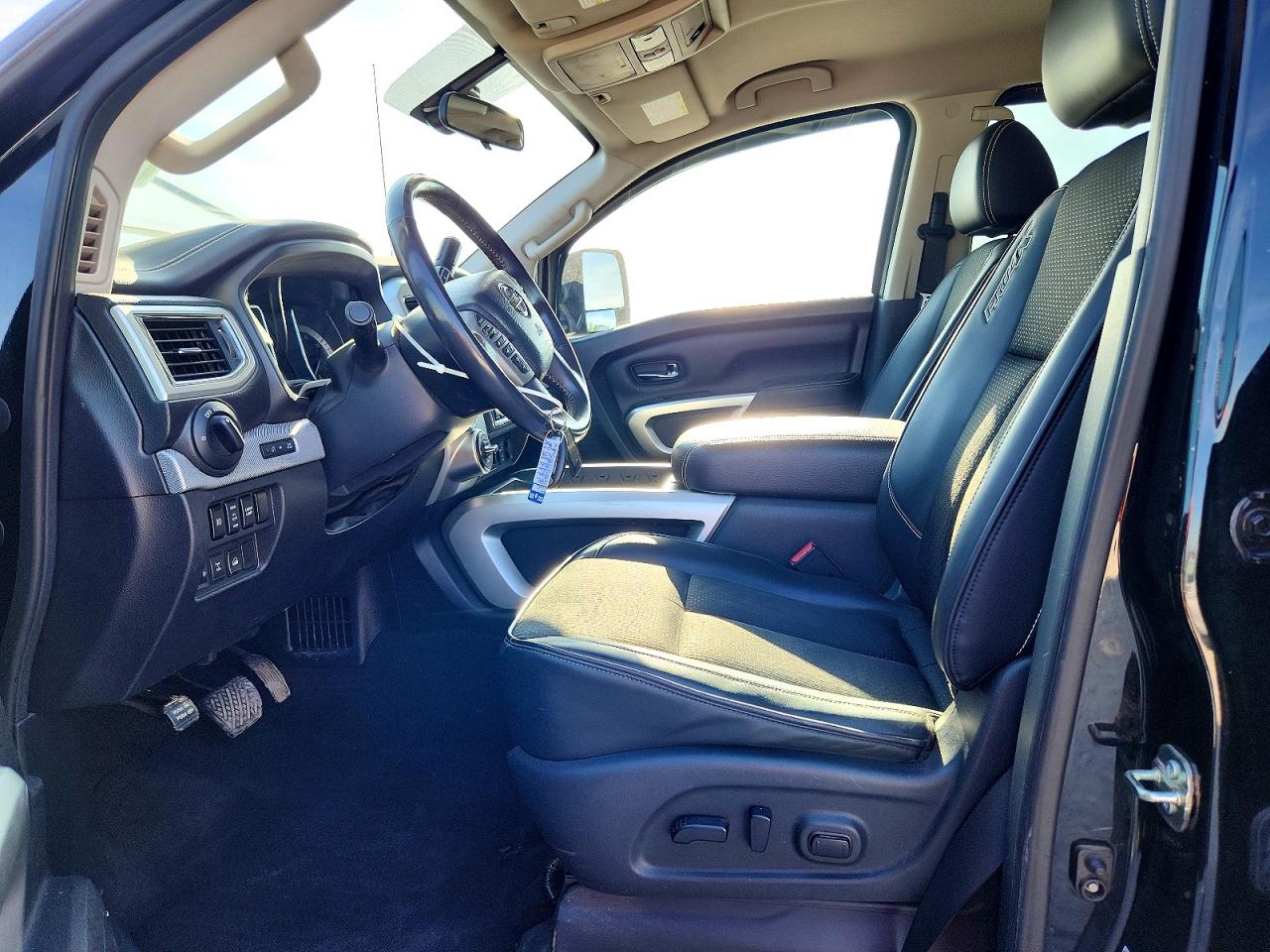 Nissan Titan Pro-4x