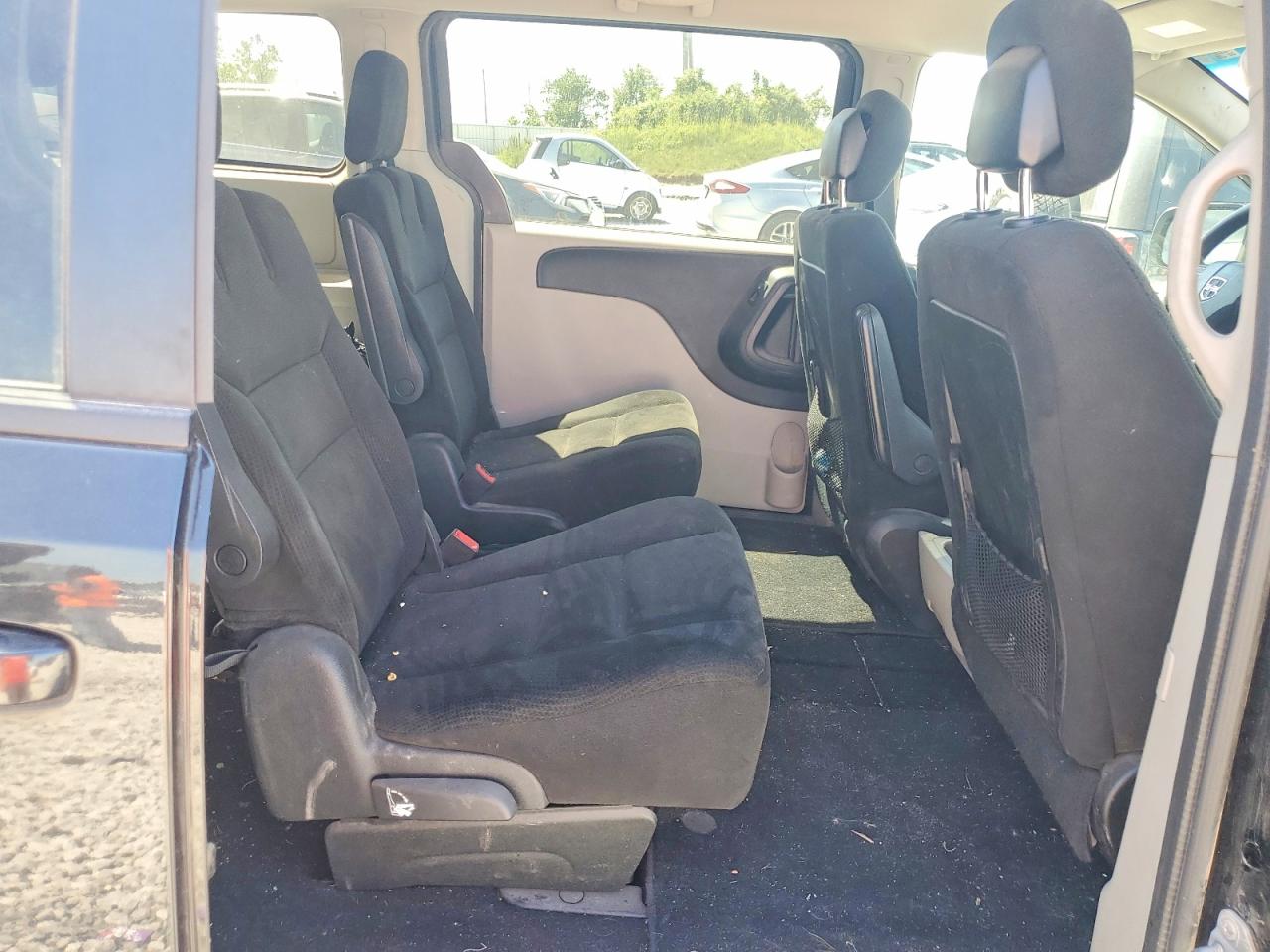 Dodge Caravan Sxt