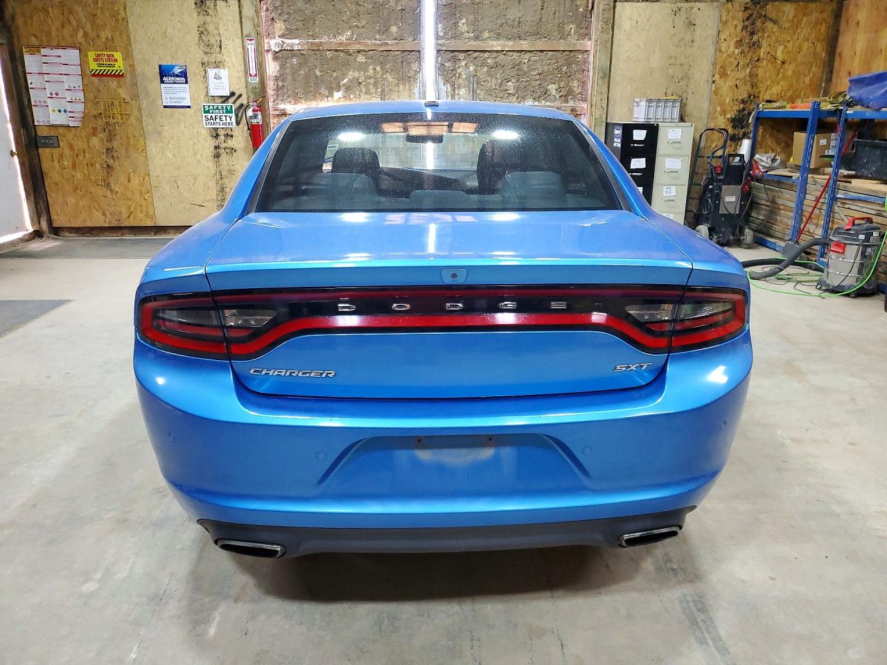Dodge Charger Sxt