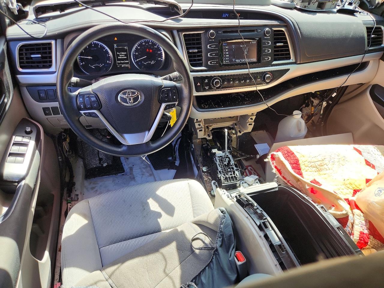 Toyota Highlander Le