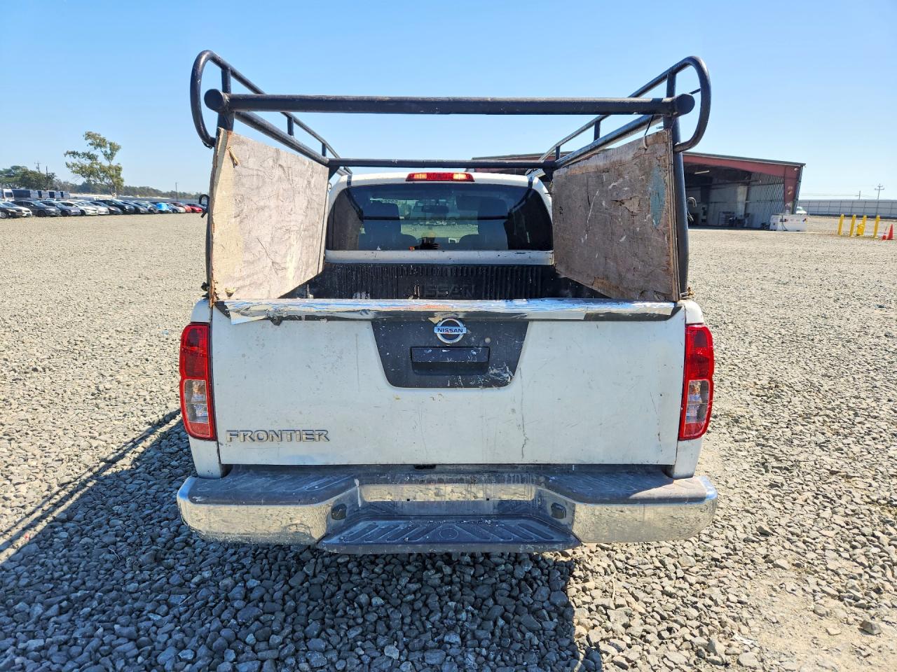Nissan Frontier S