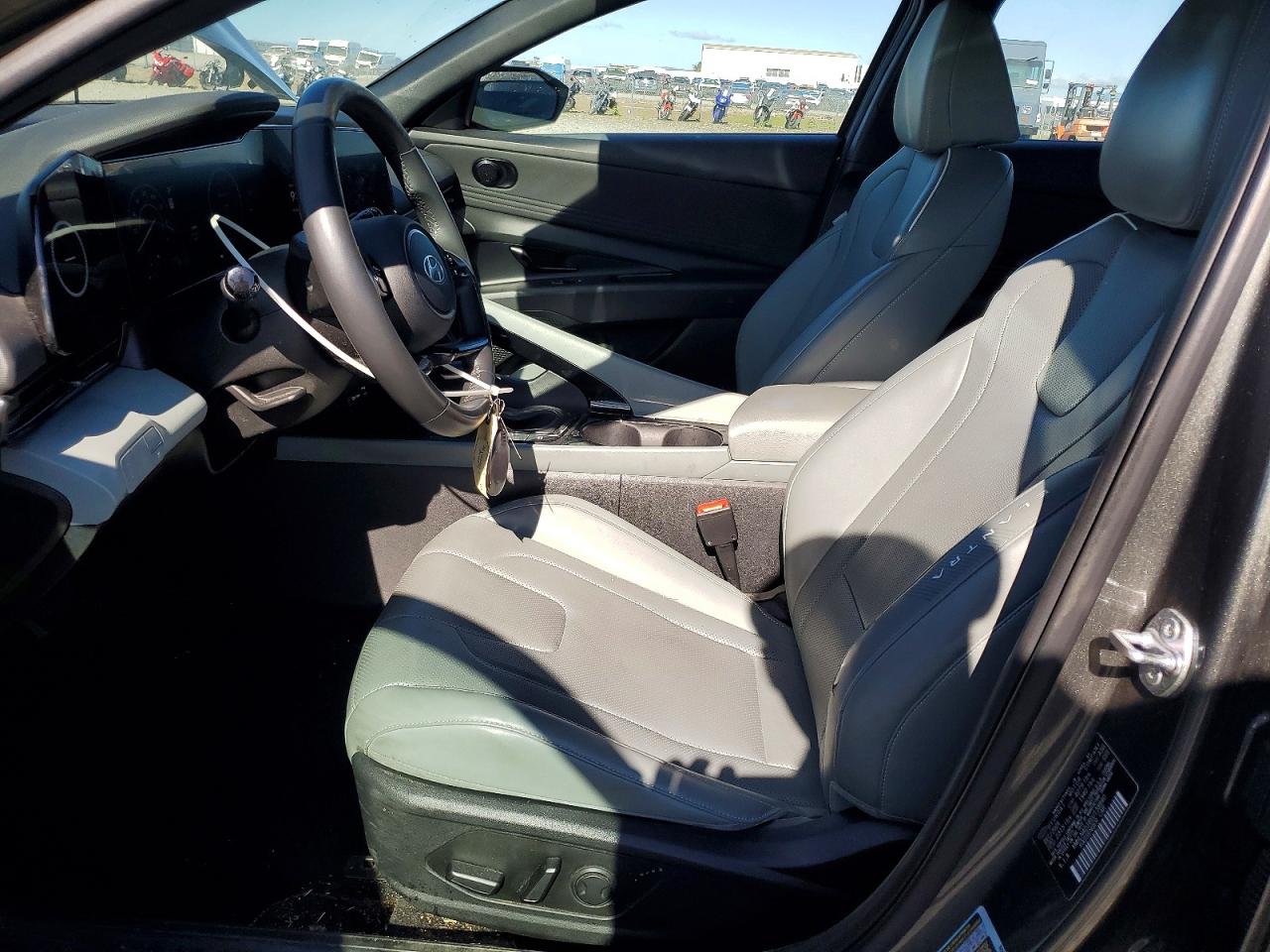 Hyundai ELANTRA Limited